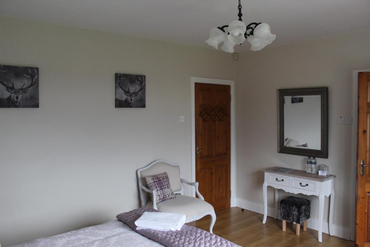 O' Sullivan'S B & B Kilclogherane Номер фото